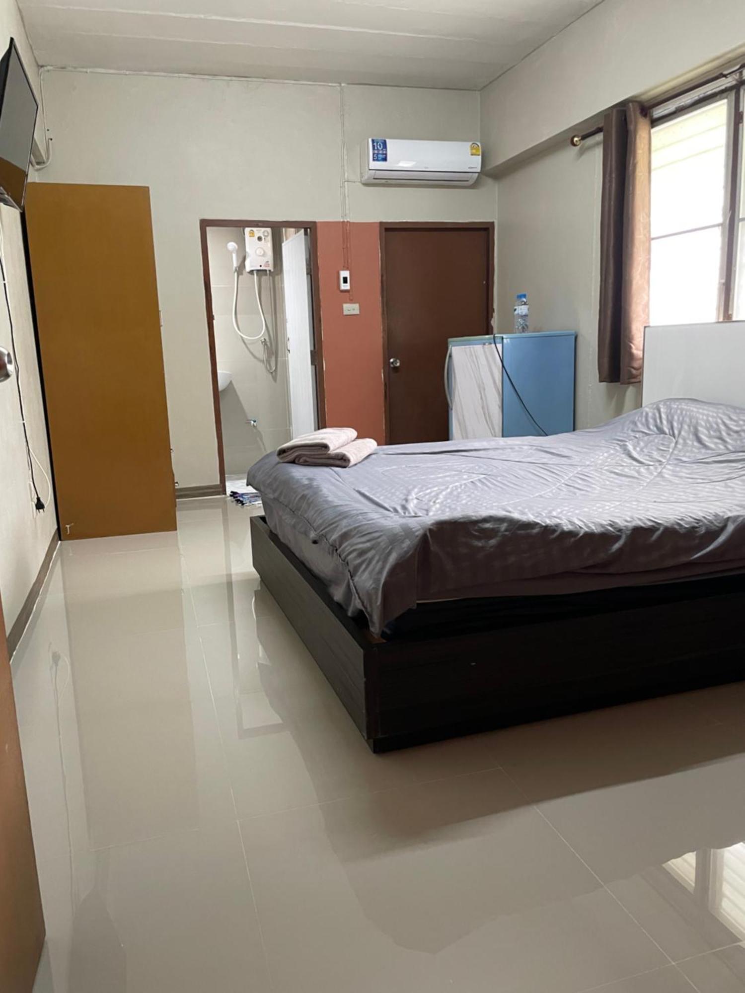 Gedkanok Apartment 2*